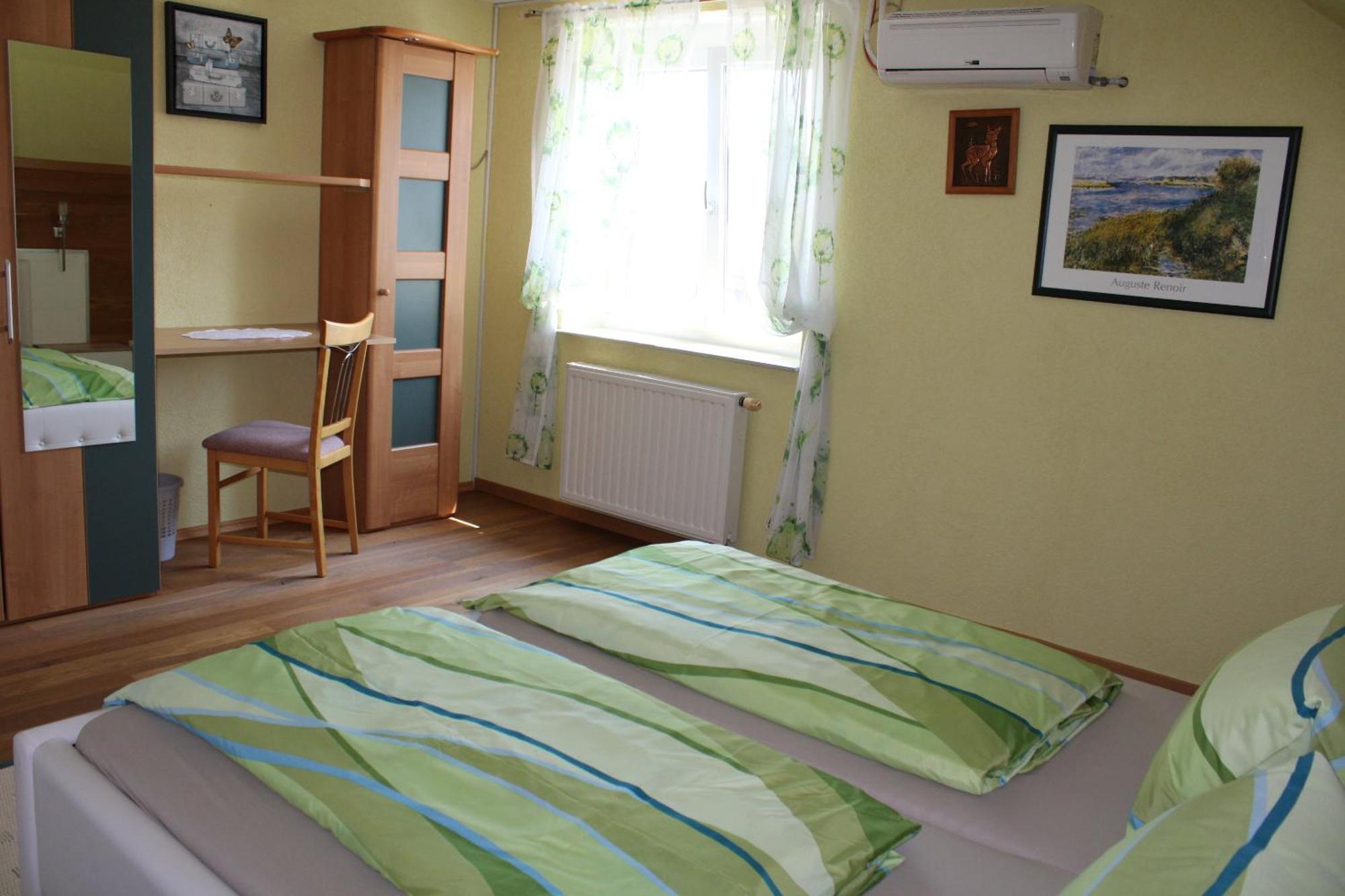 Ferienwohnung Und Gaestezimmer Gaspar Halbenrain Exterior foto