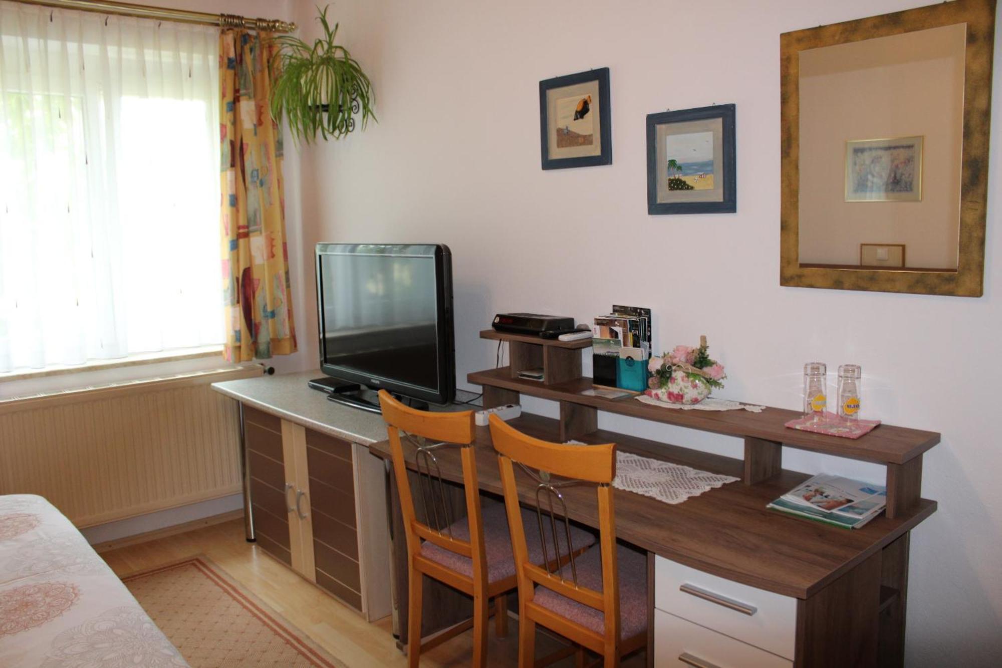 Ferienwohnung Und Gaestezimmer Gaspar Halbenrain Exterior foto